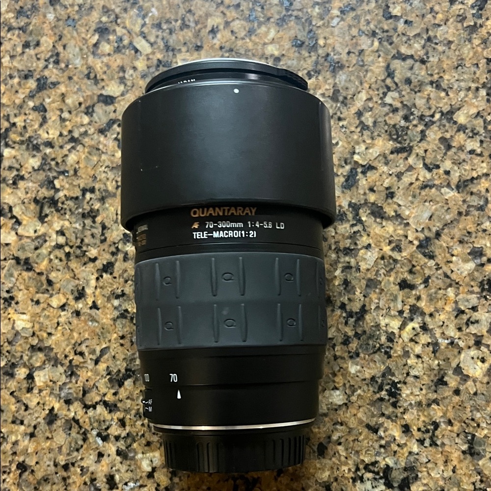 Quantaray 70-300nm Tele-Macro 1:2 Lens